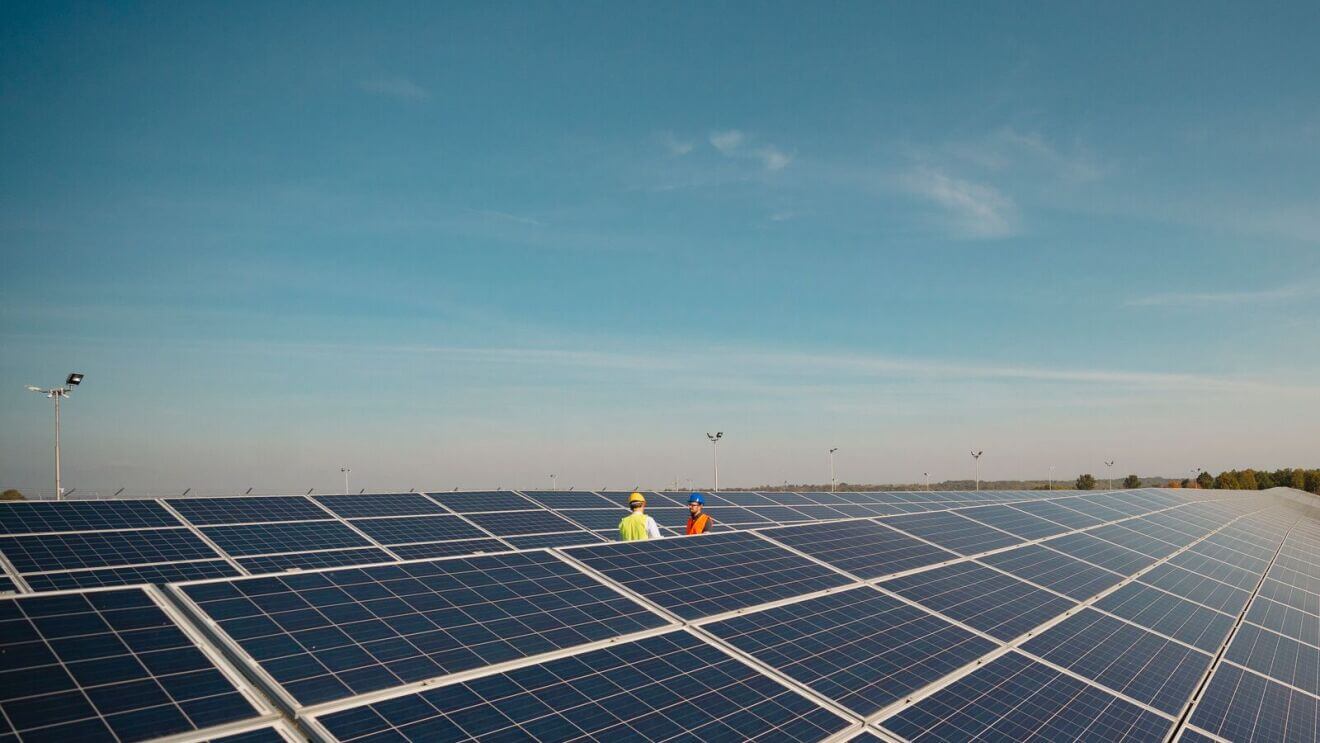 Data center carbon free Amazon