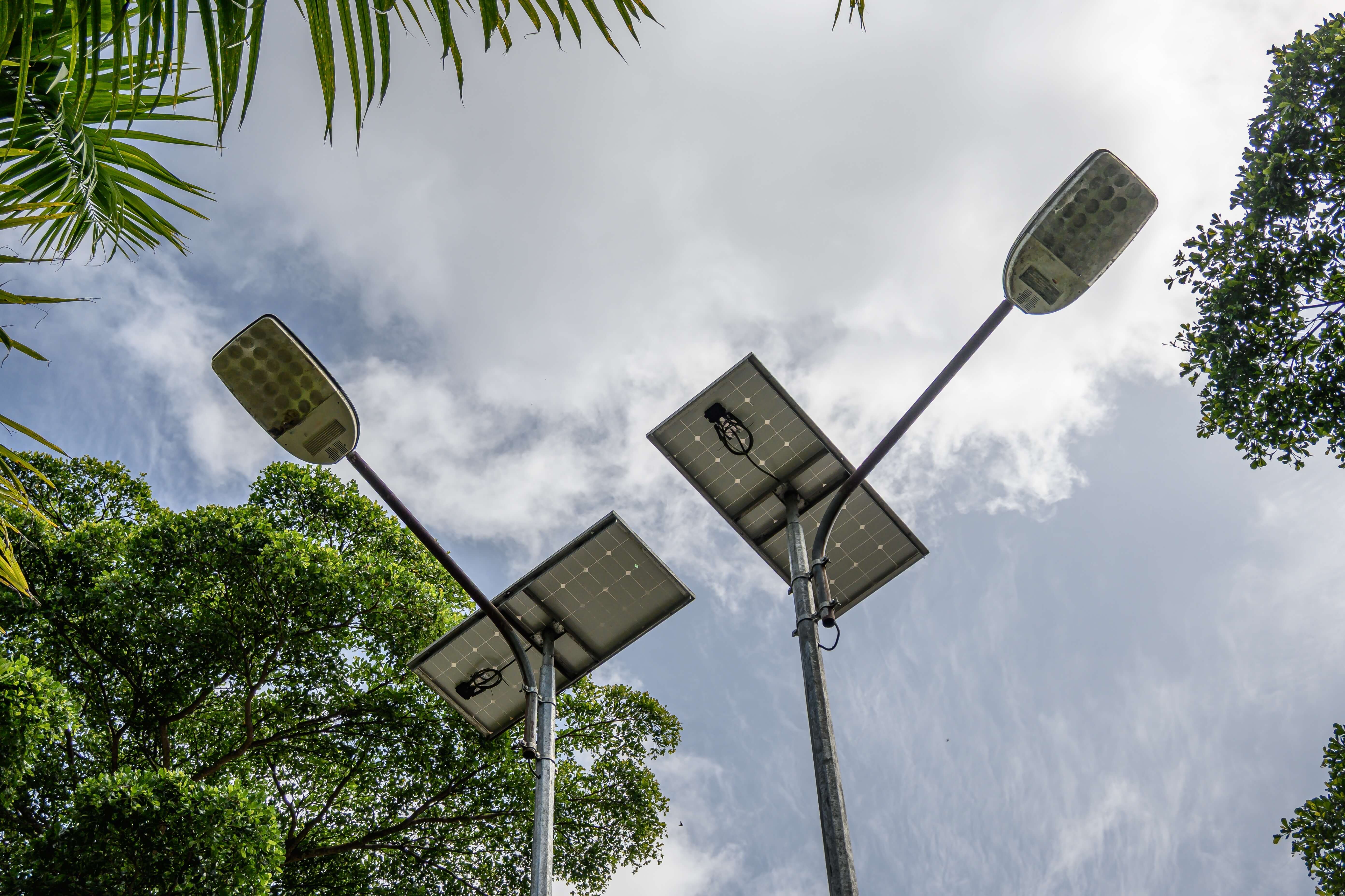 Modern,Solar,Powered,Led,Street,Lights,With,Photovoltaic,Panels,Installed