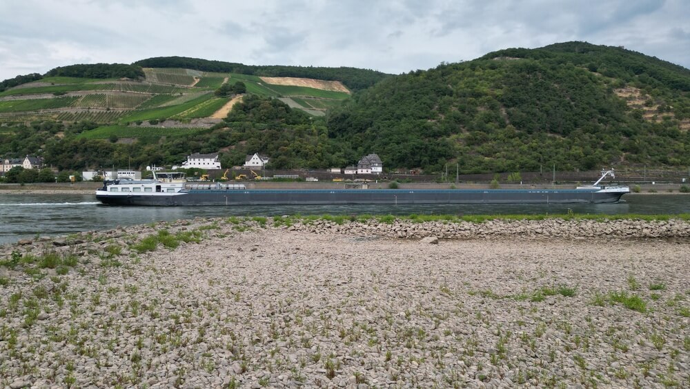 Agricoltura e clima un fiume in secca