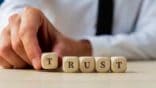 Fiducia nell'AI: a che punto è l'Italia in termini di Trust Gap